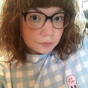 Meet your Posher, Macy